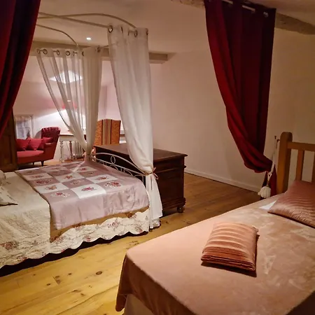 Charmante Petite Grange - 5 Couchages بيت للعطل