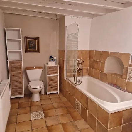 Charmante Petite Grange - 5 Couchages بيت للعطل